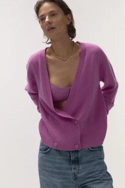 Iris Comfy buttoned cardigan